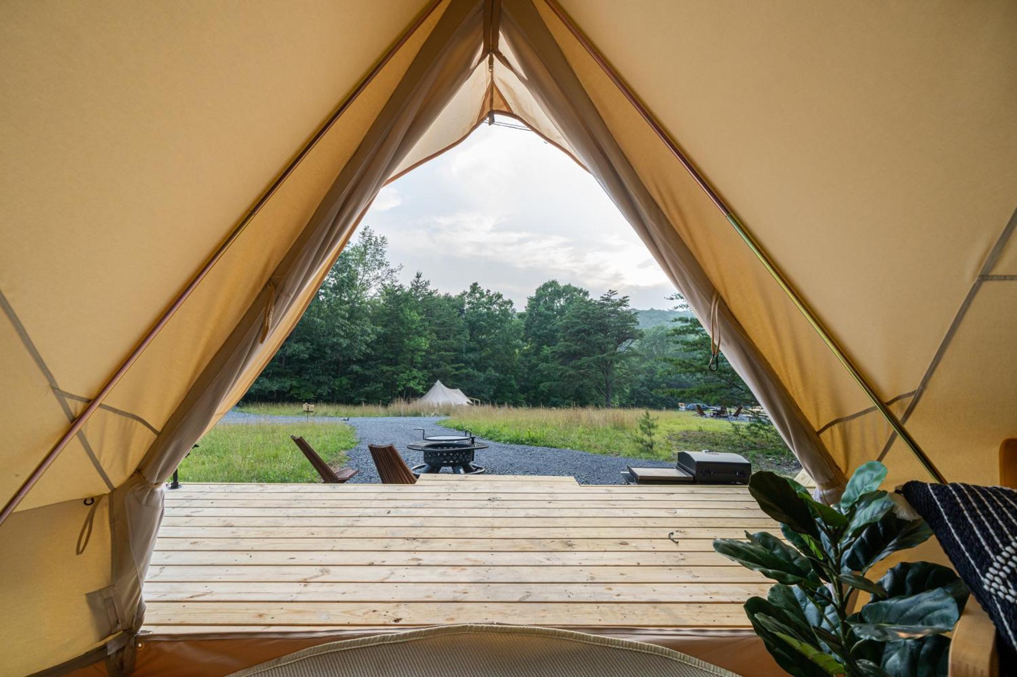 Firefly Ridge Luxury Retreat Hotel Great Cacapon Екстериор снимка